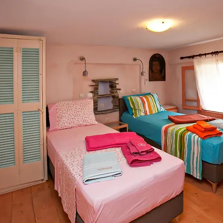 Tinos Habitart