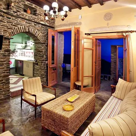 Tinos Habitart Triandáros