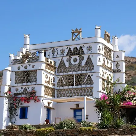 Willa Tinos Habitart Triandáros