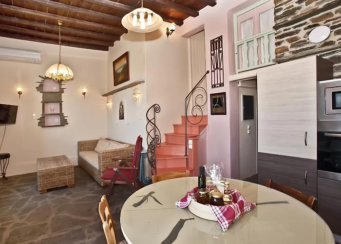 Tinos Habitart Triandáros